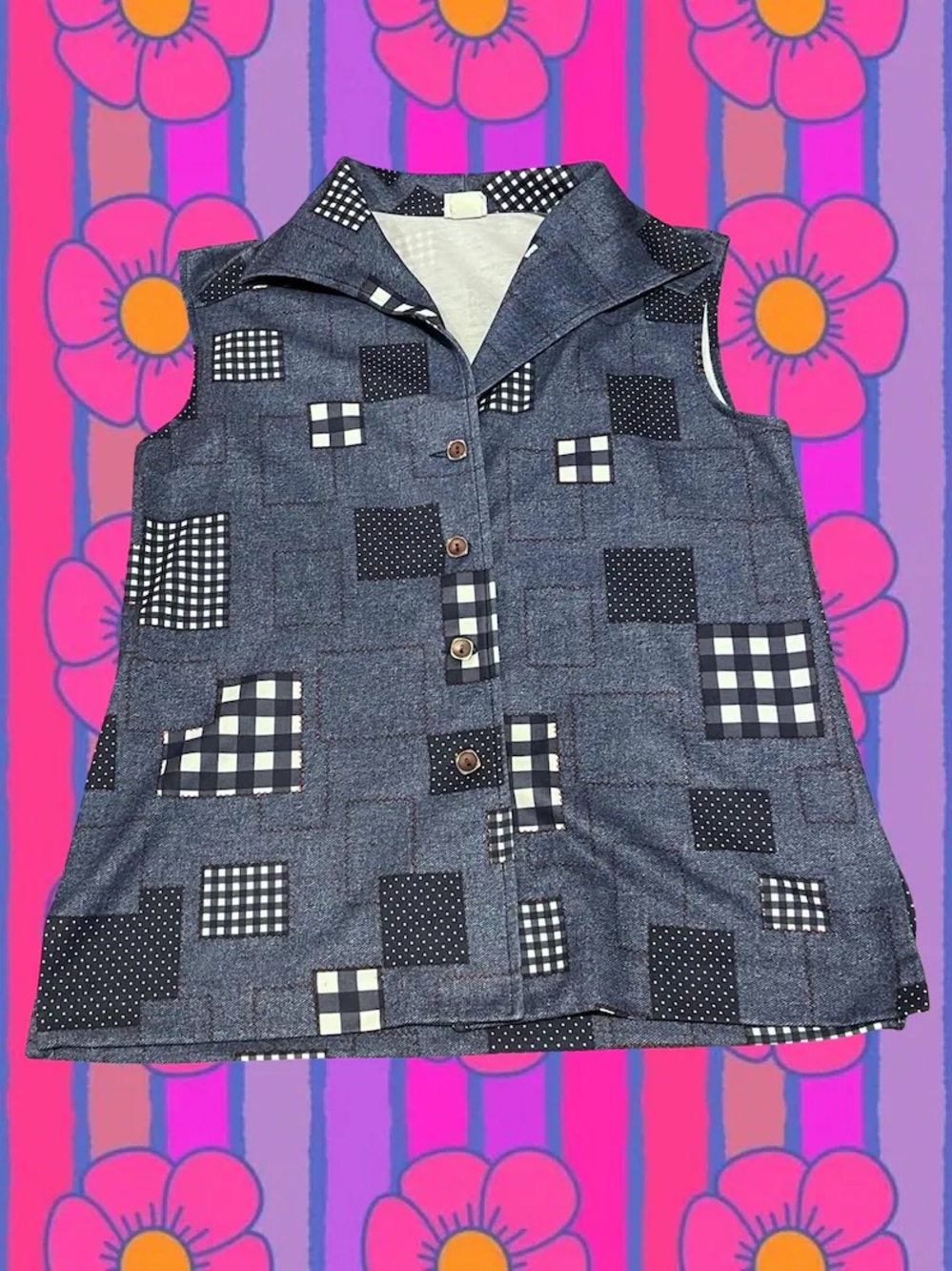 Vintage Patchwork-Print Short Sleeve Top in Blue and White